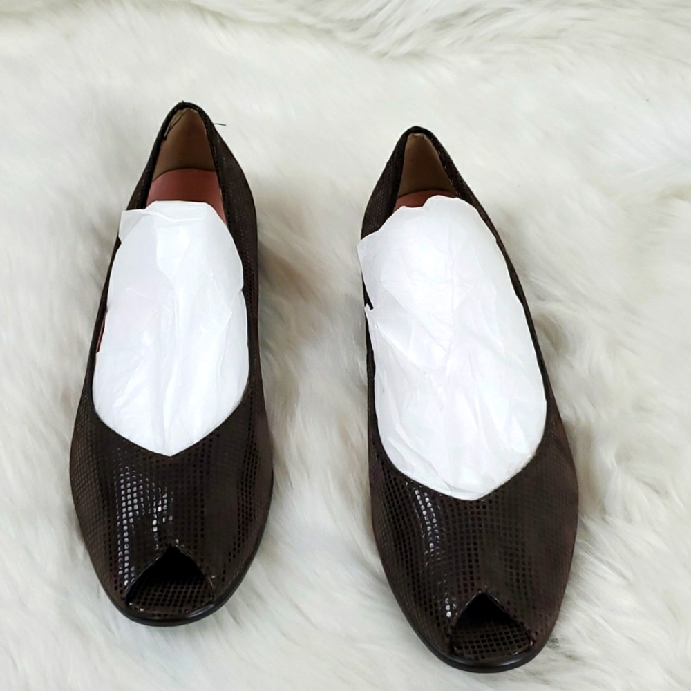 Nordstrom Amalfi Peep toe brown leather slip on women shoes size 7